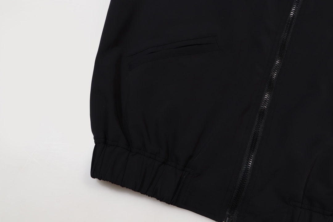 LV【LOUIS VUITTON  公式旗艦店】ルイヴィトン ジャケット着 好評に付き再入荷！241122