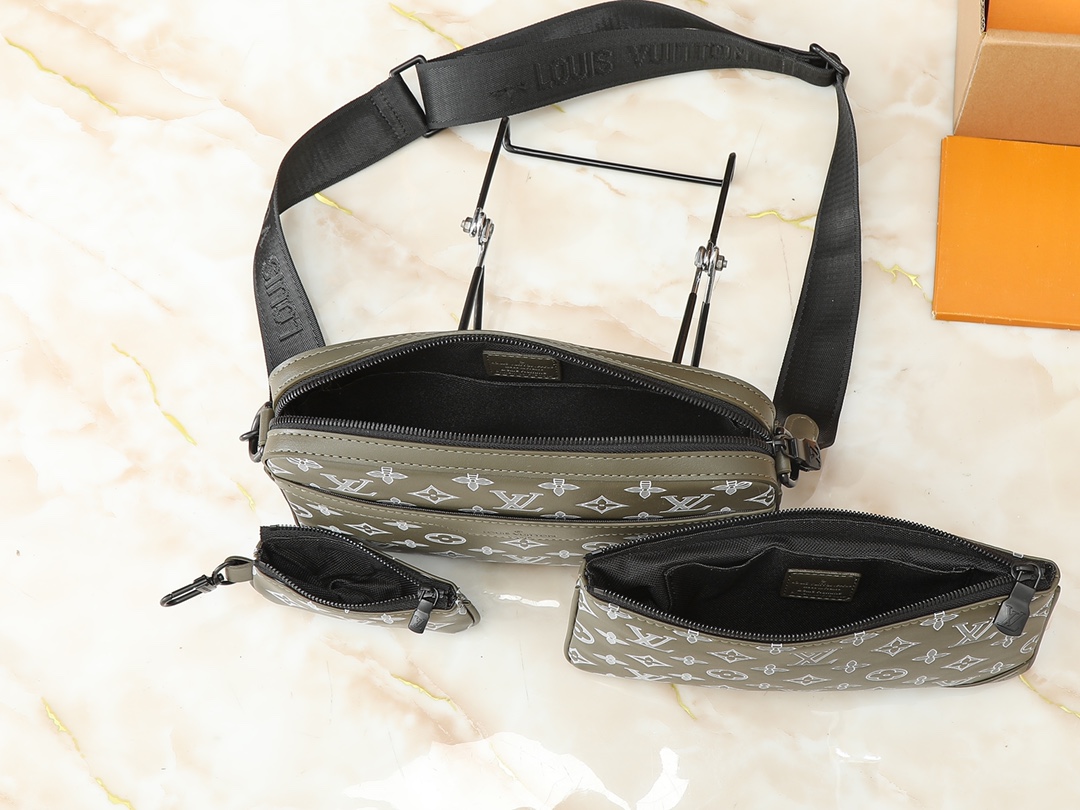 【LOUIS VUITTON 公式旗艦店】ルイヴィトン  斜めがけバッグ当日出荷 好評に付き再入荷！25*18.5*7CM