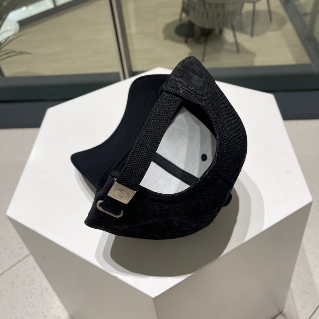 【LOUIS VUITTON ルイヴィトン】【数量限定】 野球帽 / ハット  241126