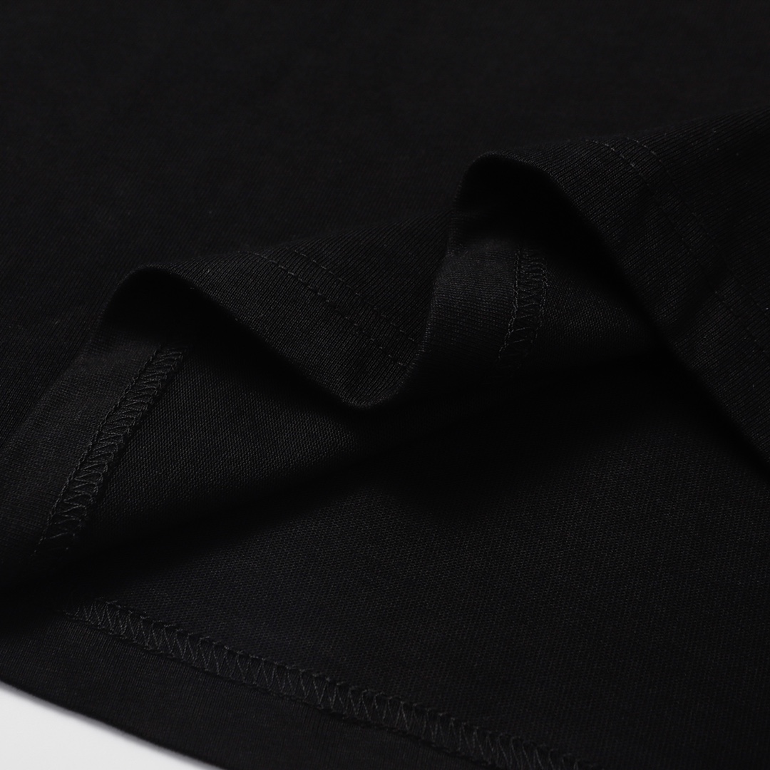 【CELINE 公式旗艦店】セリーヌ   Tシャツ ご好評に付き再入荷！