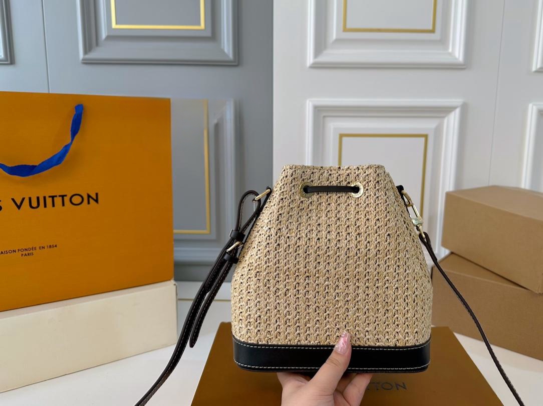 【LOUIS VUITTON 公式旗艦店】ルイヴィトン  斜めがけバッグ 当日出荷 好評に付き再入荷！20*21CM  1240722