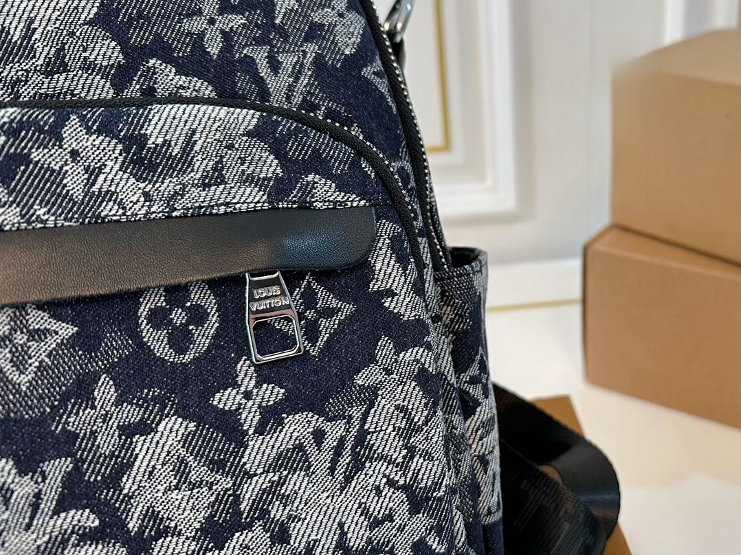 【LOUIS VUITTON 公式旗艦店】ルイヴィトン  リュックサック当日出荷 好評に付き再入荷！23*31CM  1240722