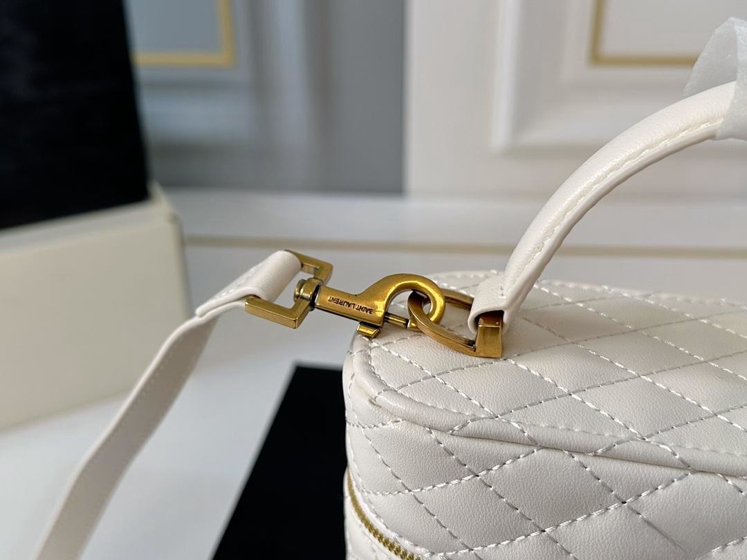 【YSL SAINT LAURENT 公式旗艦店】サンローラン   斜めがけバッグ 当日出荷 好評に付き再入荷！18*12CM  1240722