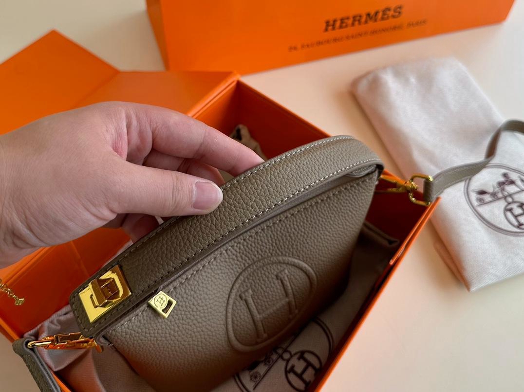 【Hermès 公式旗艦店】エルメス 斜めがけバッグ 当日出荷 好評に付き再入荷！17*12CM  240724