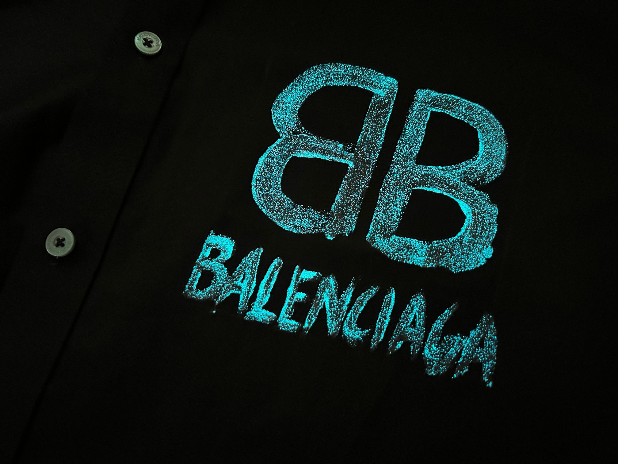 【BALENCIAGA 公式旗艦店】バレンシアガ  シャツ  ご好評に付き再入荷 240802