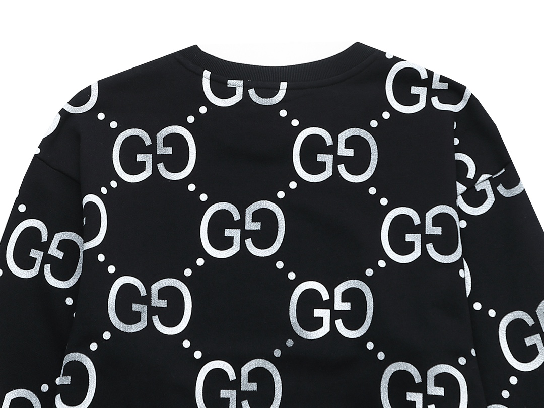 【GUCCI  公式旗艦店】グッチ 丸首の衛衣 スウェットご好評に付き再入荷 240811