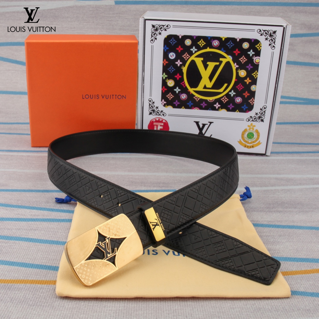 LV【LOUIS VUITTON】(ルイヴィトン) 3.8cmベルト メンズ  240903