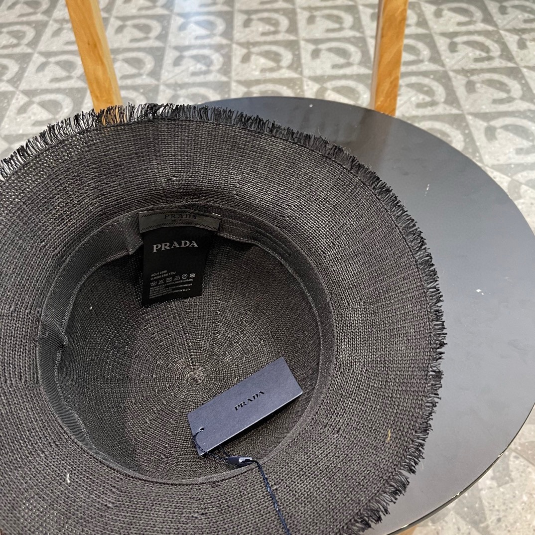 PRADA (プラダ)フィッシャーマンズハット 240904