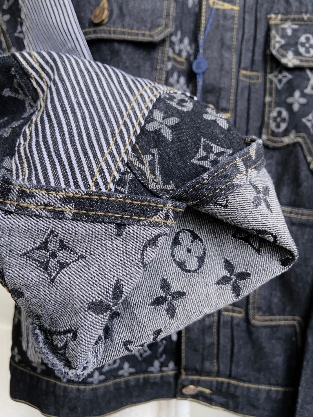 【LOUIS VUITTON】ルイヴィトン   ジャケット着 男女兼用 ご好評に付き再入荷！240921