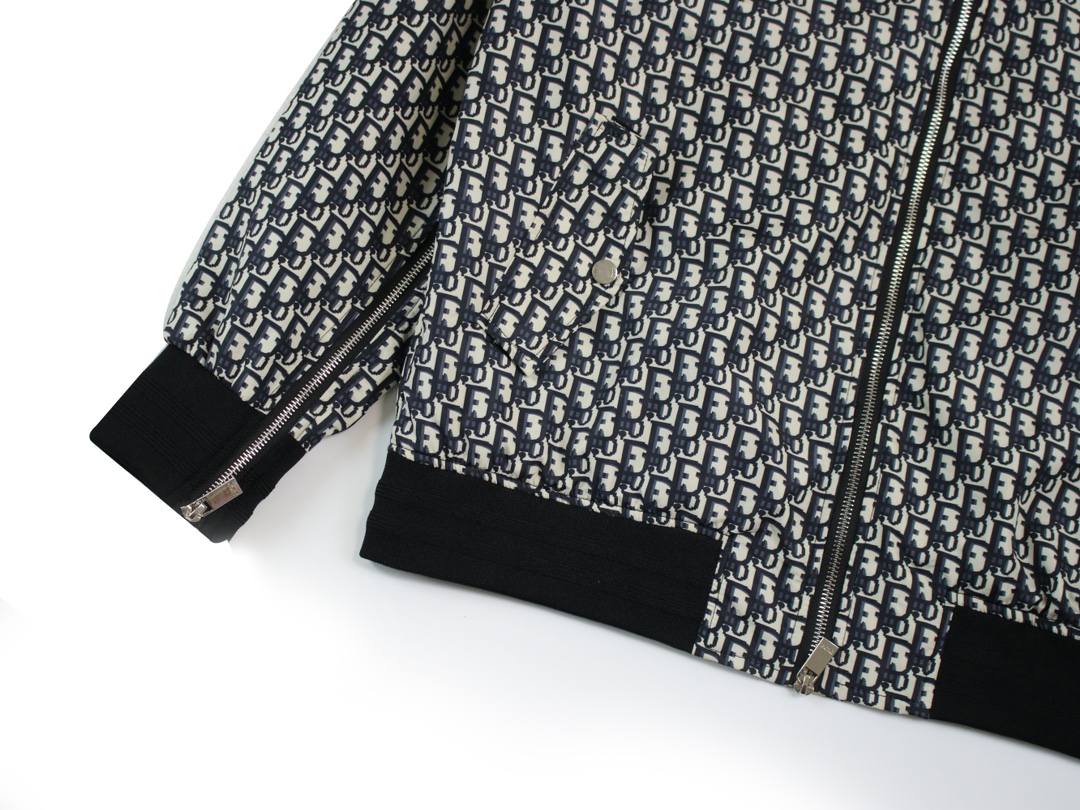 【DIOR  公式旗艦店】ディオール   ジャケット着 好評に付き再入荷！ 240923