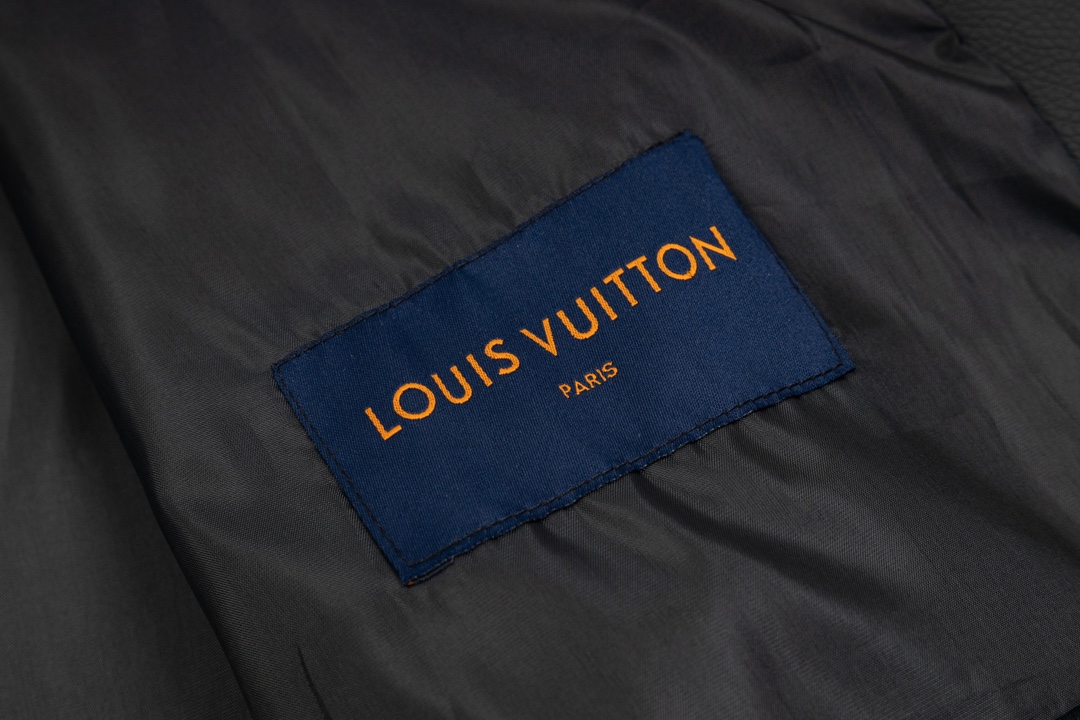 【LOUIS VUITTON】ルイヴィトン  ジャケット着 ご好評に付き再入荷！240924