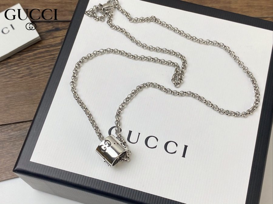 【GUCCI】ネックレス、新しいネックレス万能シンプルファッションオーナメント241015