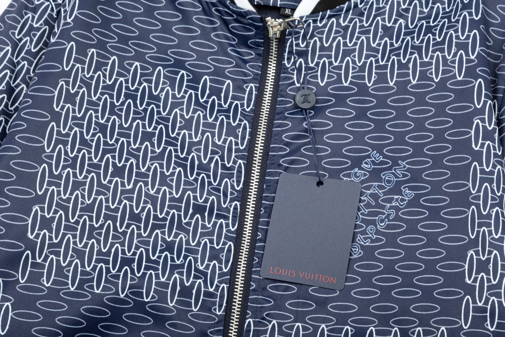 【LOUIS VUITTON】ルイヴィトン  ジャケット着 ご好評に付き再入荷！241021