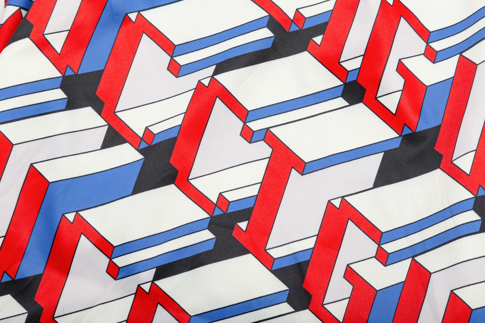 【GUCCI  公式旗艦店】グッチ  ジャケット着 ご好評に付き再入荷！241021