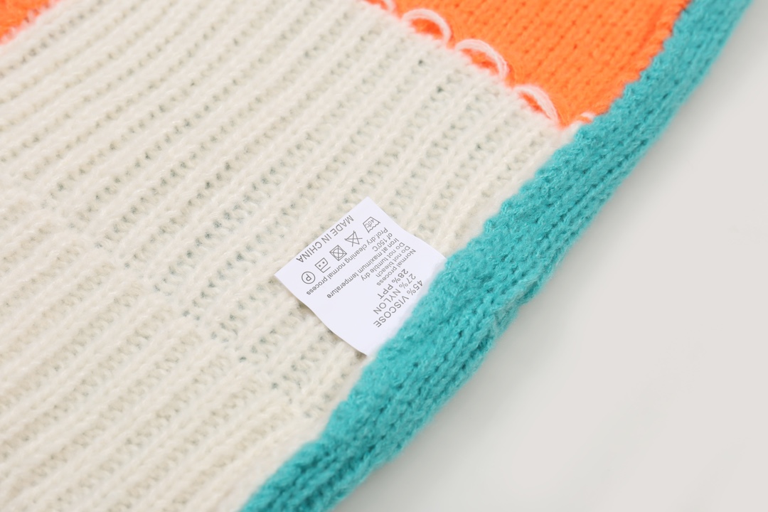 【LOEWE  公式旗艦店】ロエベ セーター好評に付き再入荷！ 241031