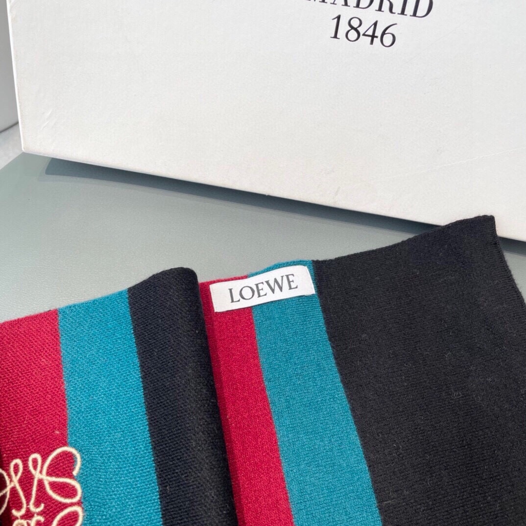 【LOEWE ロエベ】スカーフ180*32CM   241109