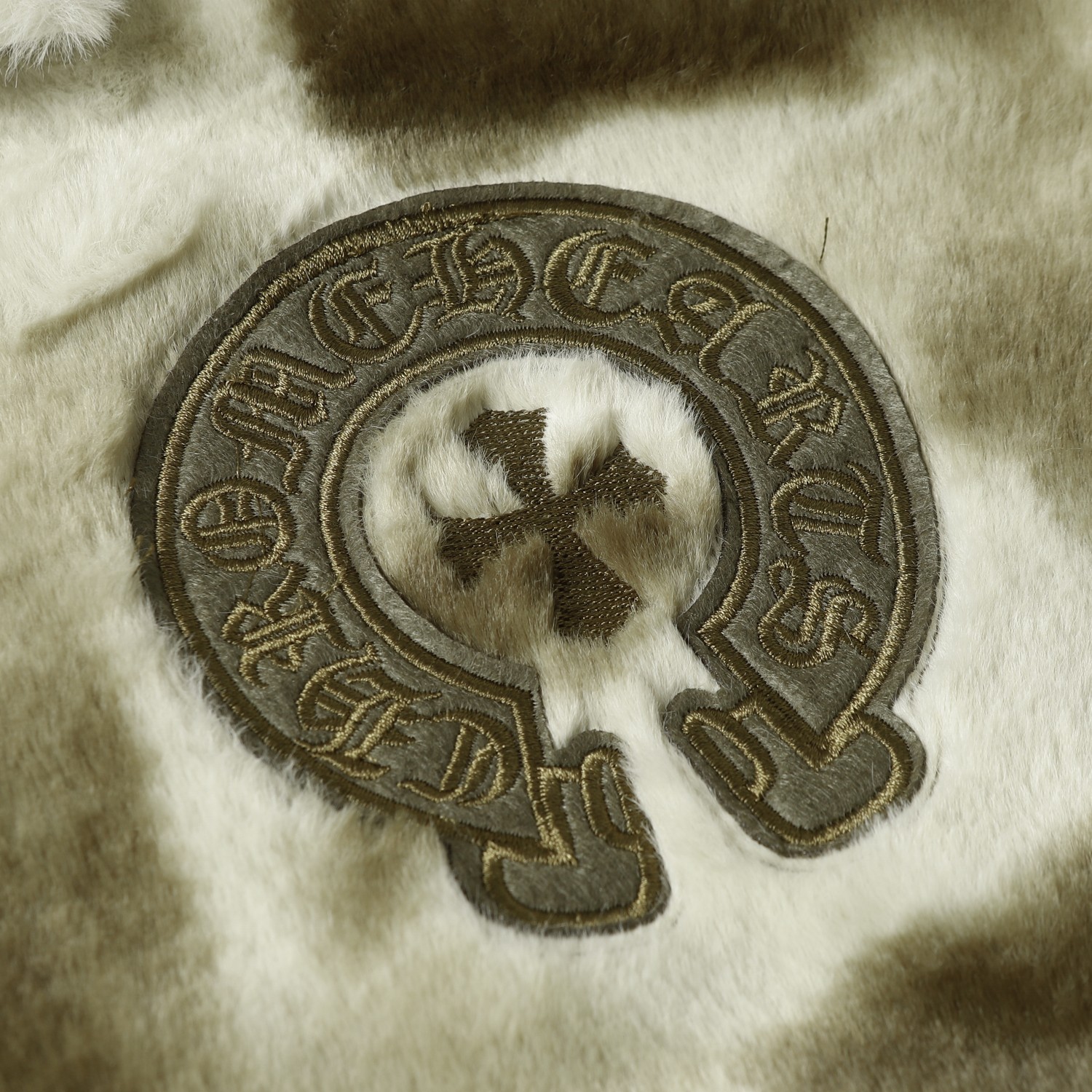 【CHROME HEARTS】クロムハーツ    ジャケット着ご好評に付き再入荷！241023