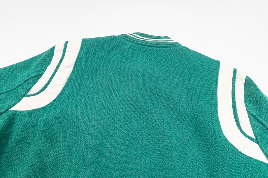 【YSL SAINT LAURENT  公式旗艦店】サンローラン   ジャケット着 好評に付き再入荷！241113