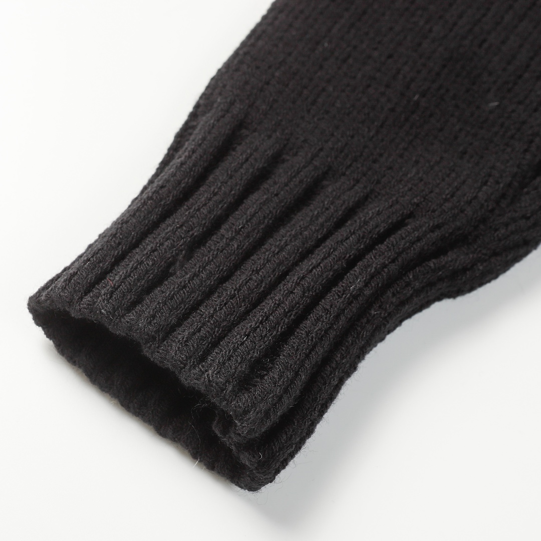 【MONCLER 公式旗艦店】モンクレール  ダウンジャケット好評に付き再入荷！ 241113