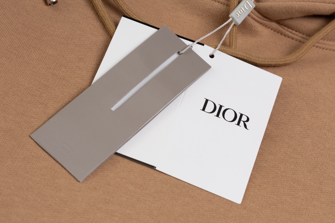 【DIOR  公式旗艦店】ディオール  パーカー  ご好評に付き再入荷   241114