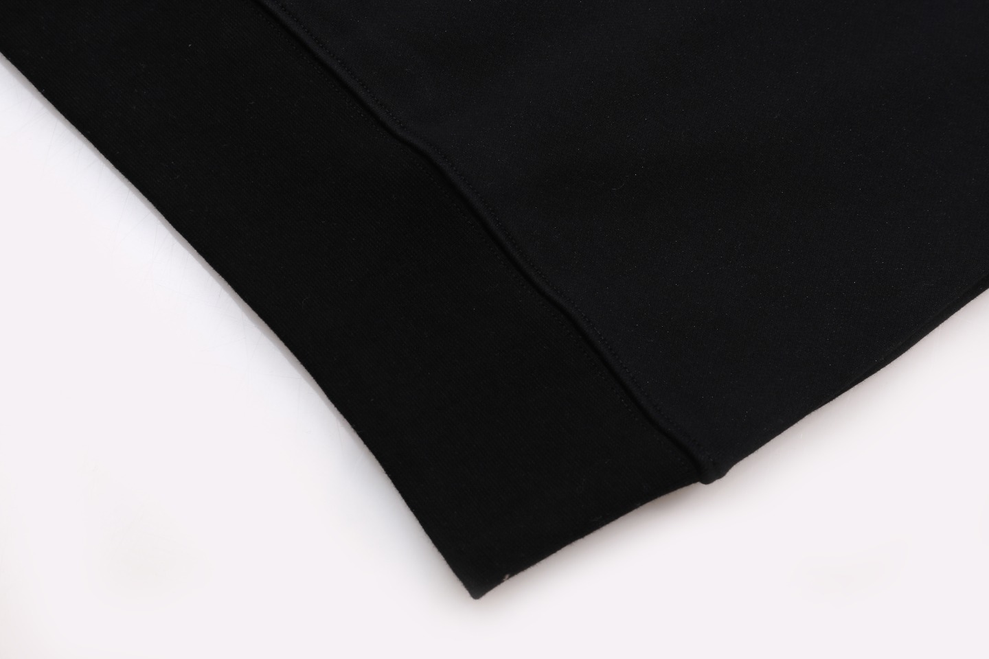 【MONCLER   公式旗艦店】モンクレール   丸首の衛衣  スウェット ご好評に付き再入荷！241120