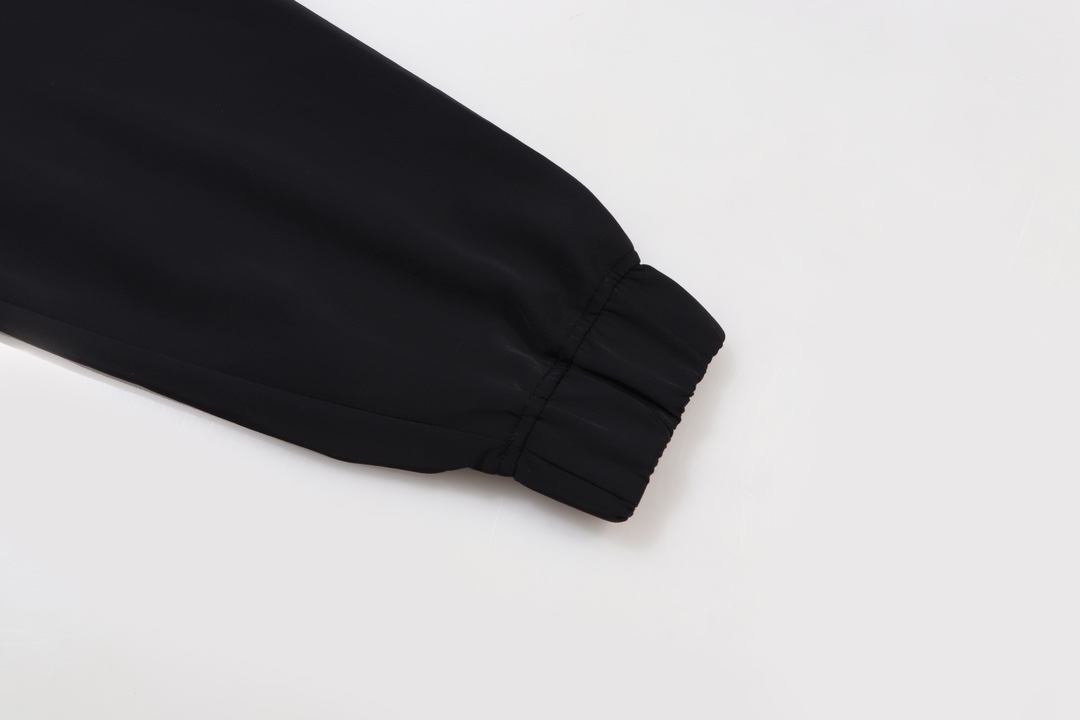 LV【LOUIS VUITTON  公式旗艦店】ルイヴィトン ジャケット着 好評に付き再入荷！241122