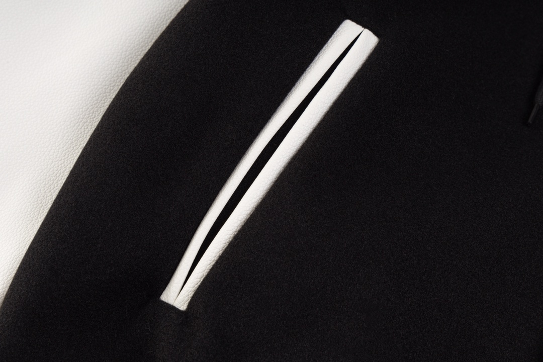 【ARCTERYX  公式旗艦店】アークテリクス  ジャケット着  スウェット ご好評に付き再入荷！241123