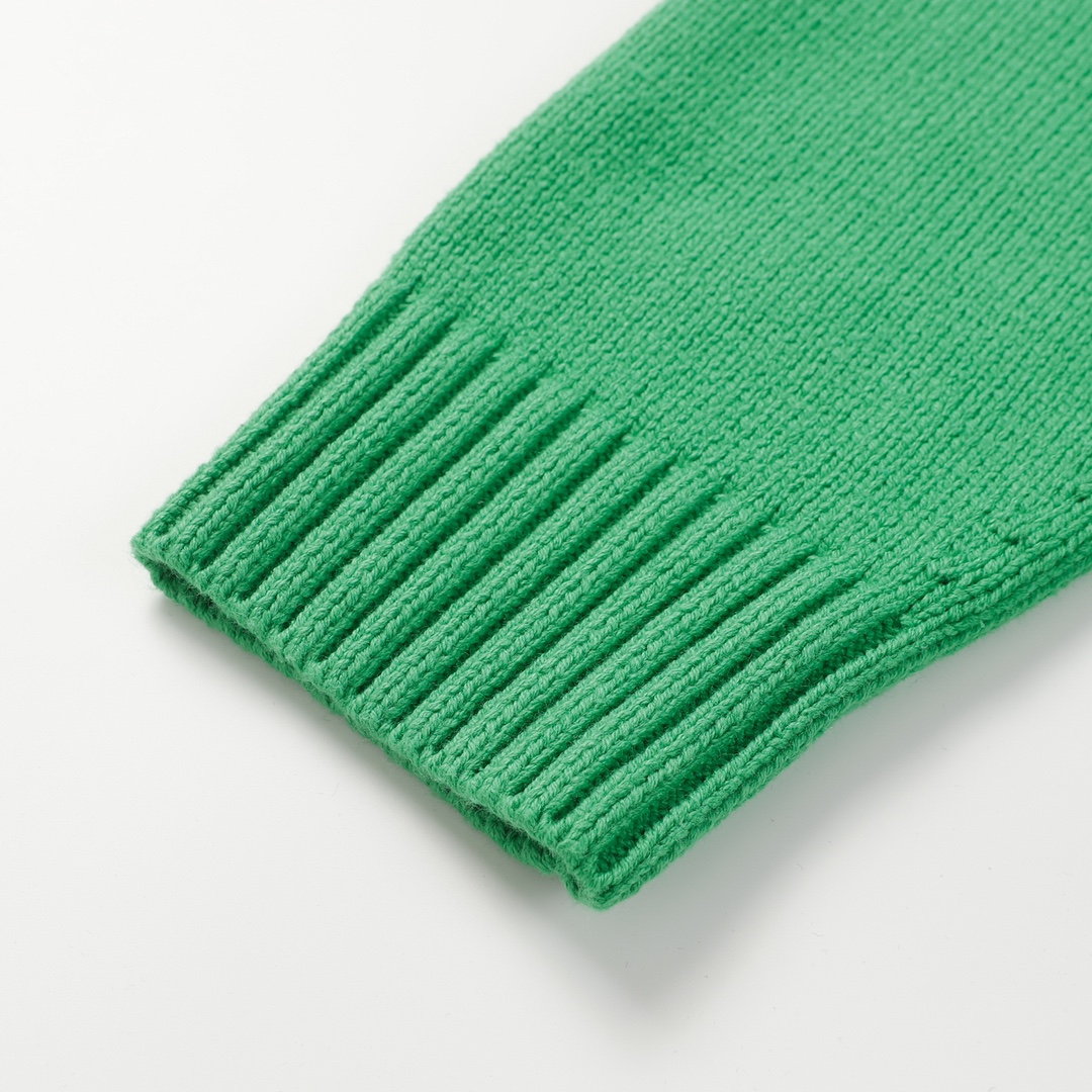 【BALENCIAGA  公式旗艦店】バレンシアガ   セーター好評に付き再入荷！ 241123