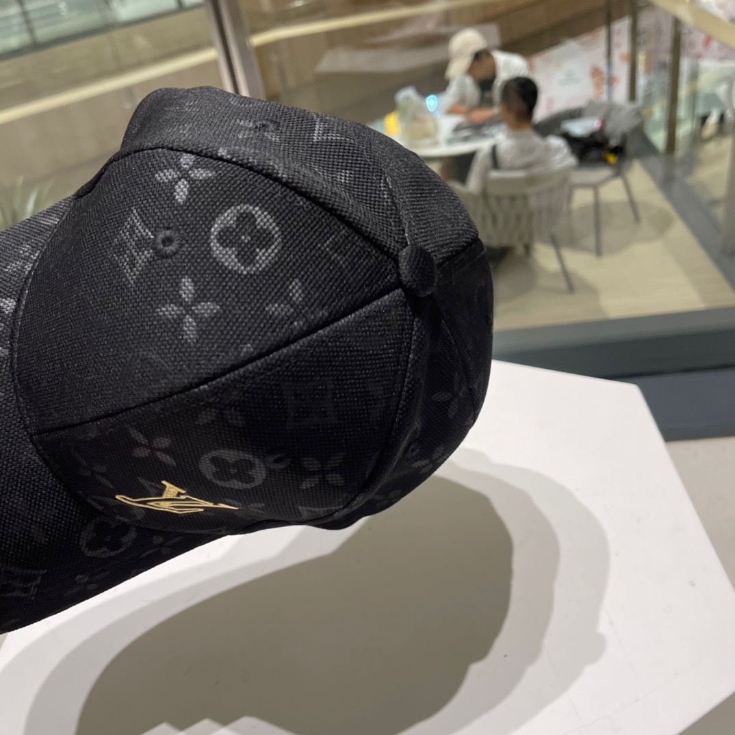 【LOUIS VUITTON ルイヴィトン】【数量限定】 野球帽 / ハット  241126