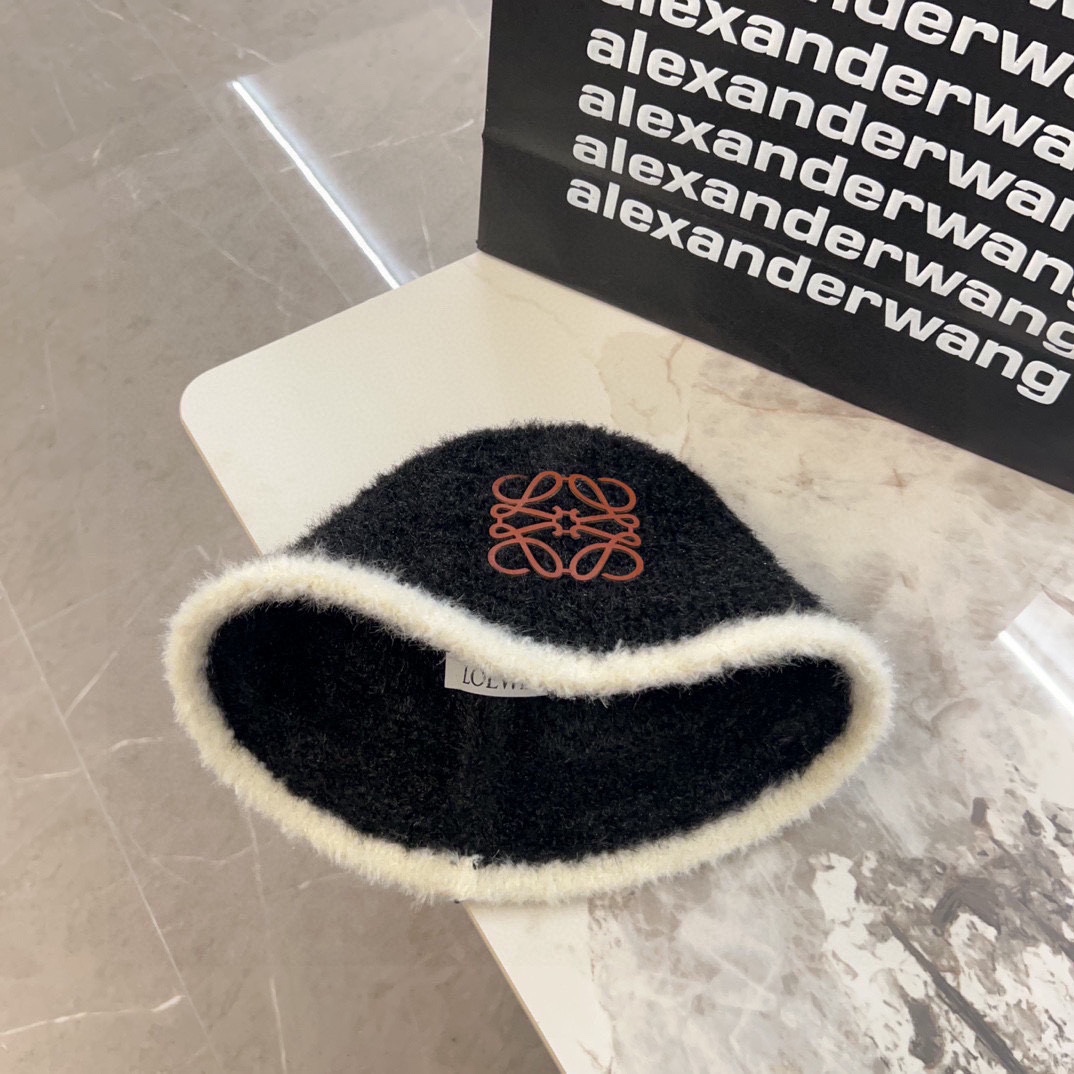 LOEWE(ロエベ )フィッシャーマンズハット 241126