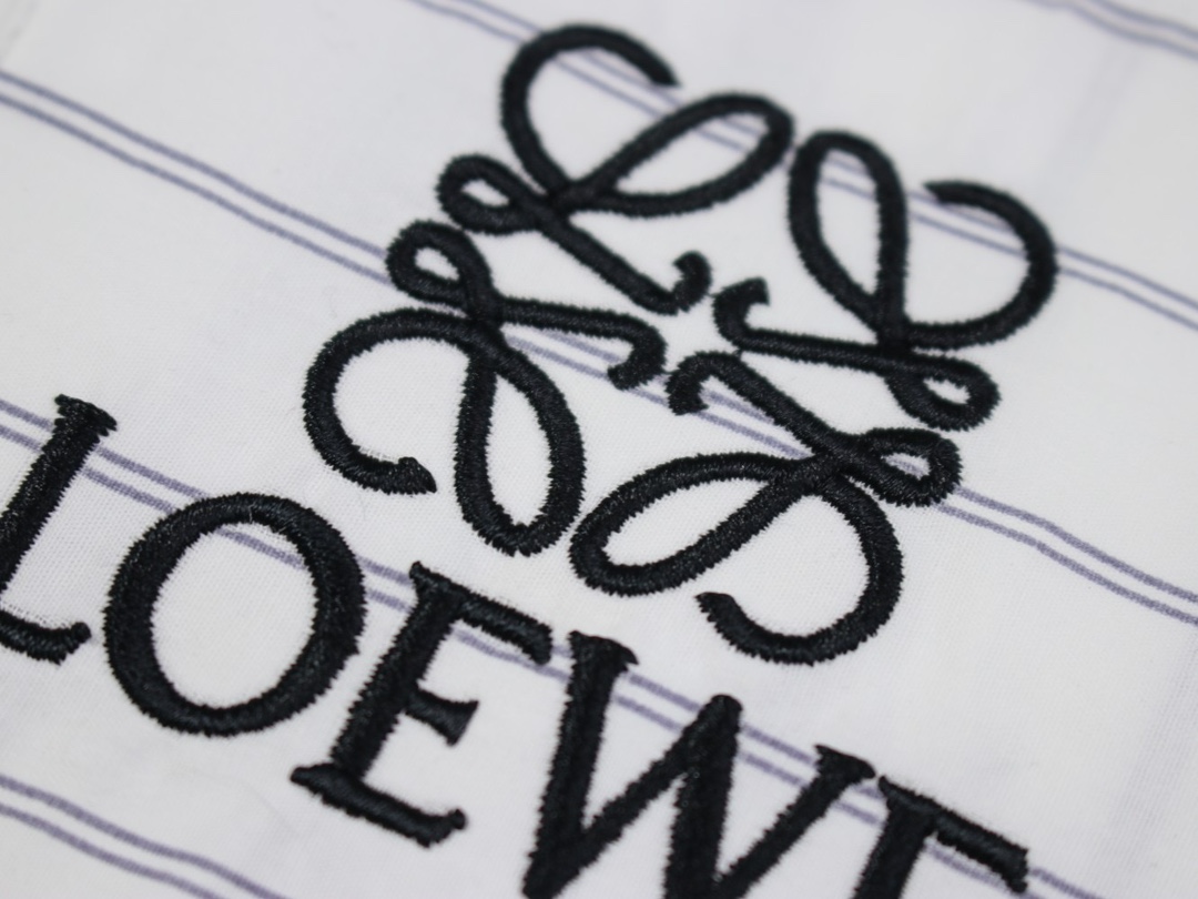 【CHROME HEARTS 公式旗艦店】 クロムハーツ シャツ    ご好評に付き再入荷！