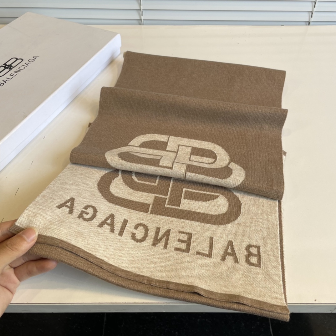 【BALENCIAGA  バレンシアガ】スカーフ32*200CM