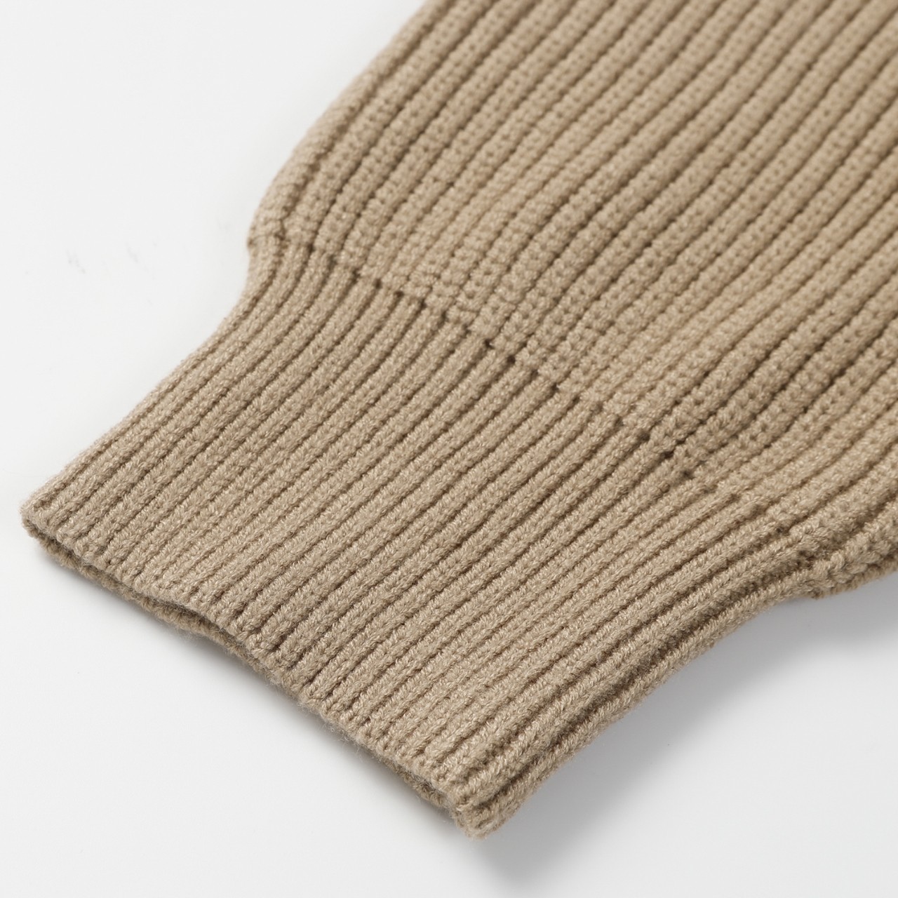 【BALENCIAGA  公式旗艦店】バレンシアガ  セーター好評に付き再入荷！