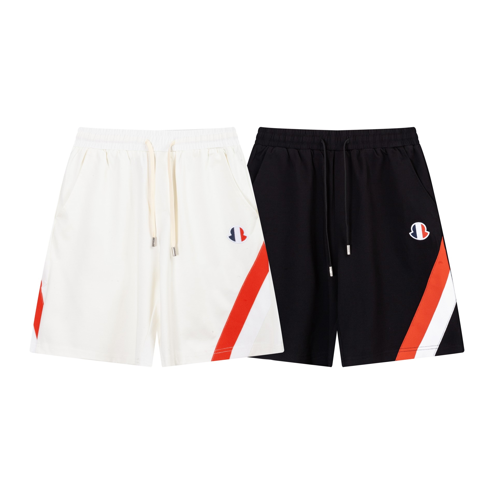 【MONCLER  公式旗艦店】モンクレール  ショートパンツ  ご好評に付き再入荷！