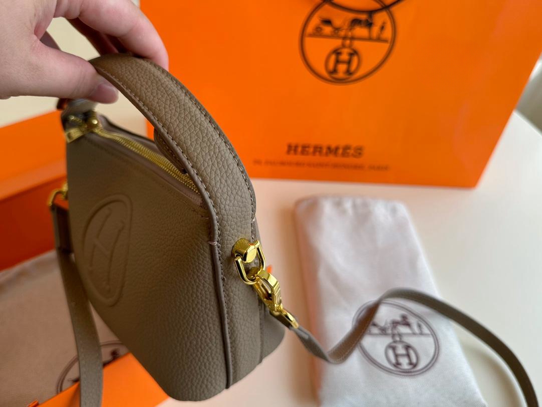 【Hermès 公式旗艦店】エルメス 斜めがけバッグ 当日出荷 好評に付き再入荷！17*12CM  240724