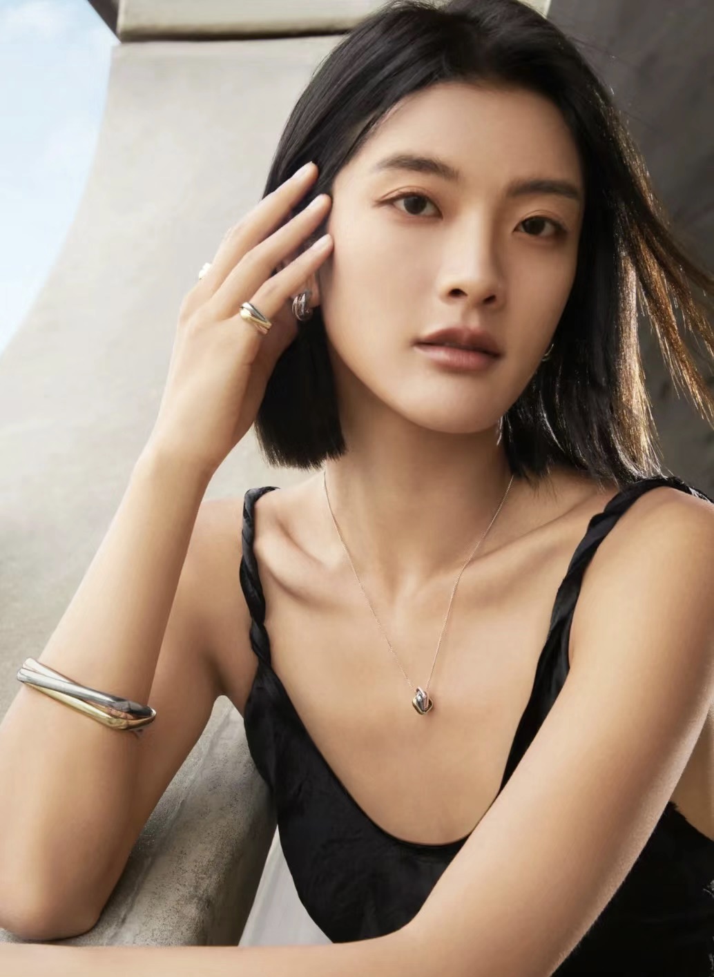 【CARTIER】ブレスレット、ファッションシンプルなスタイル 240729