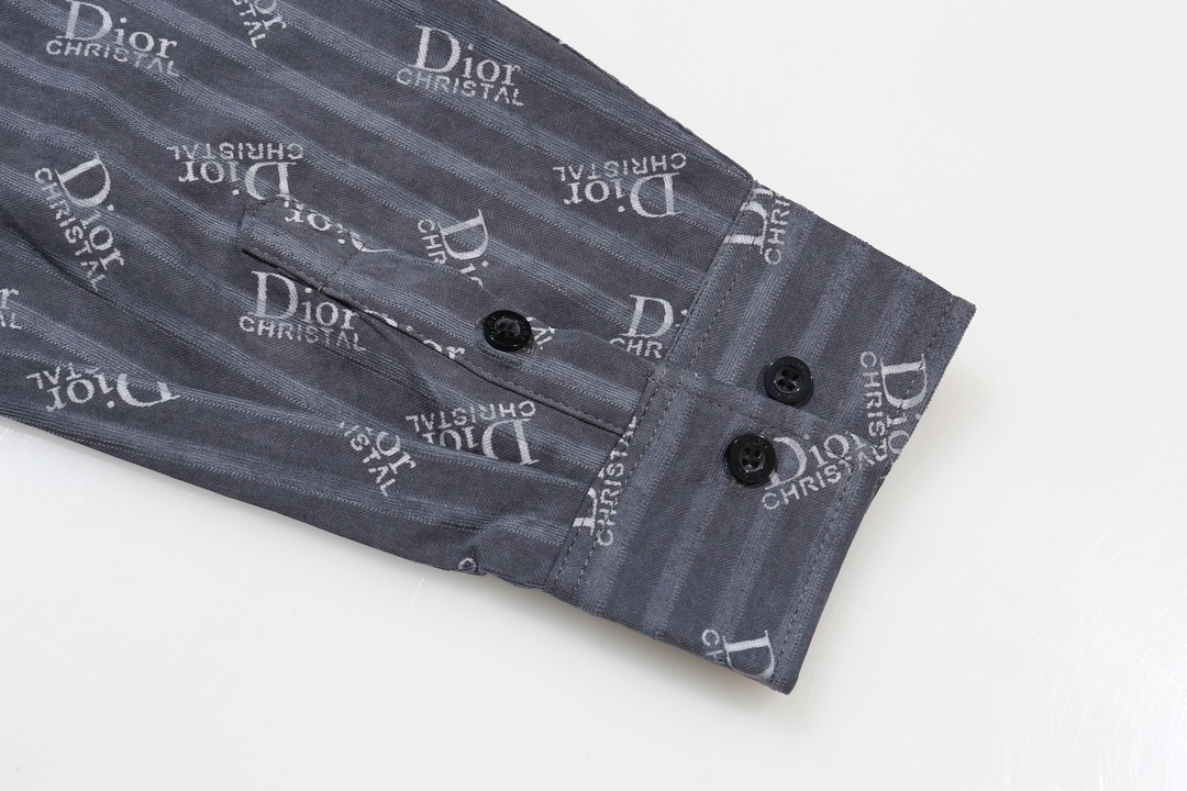 【GUCCI 公式旗艦店】グッチ  シャツ  ご好評に付き再入荷 240816