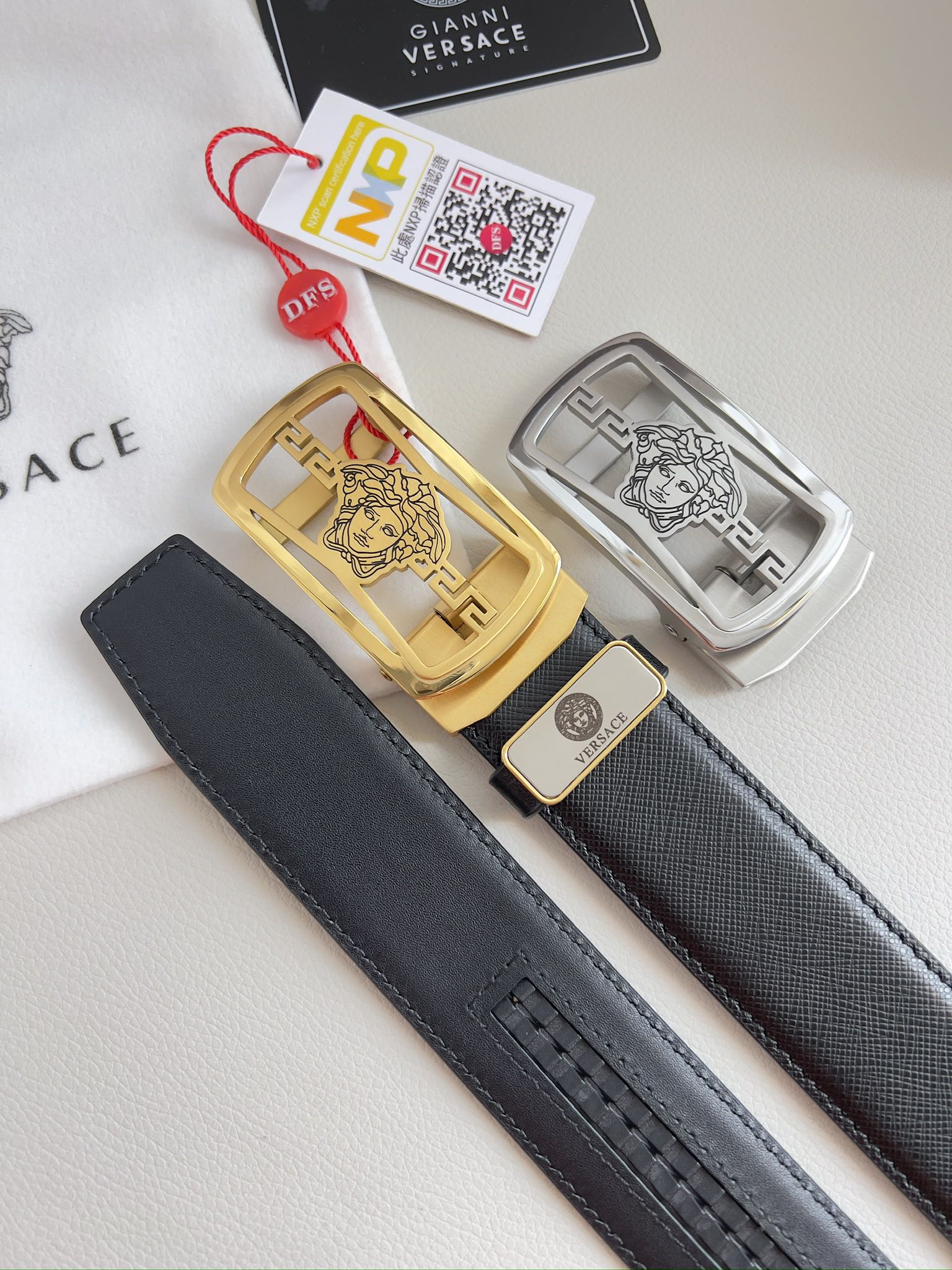 【VERSACE】(ヴェルサーチ) 3.5cmベルト メンズ 240903