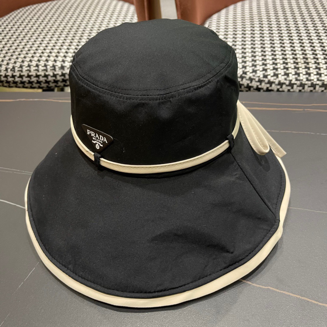 PRADA (プラダ)フィッシャーマンズハット 240904