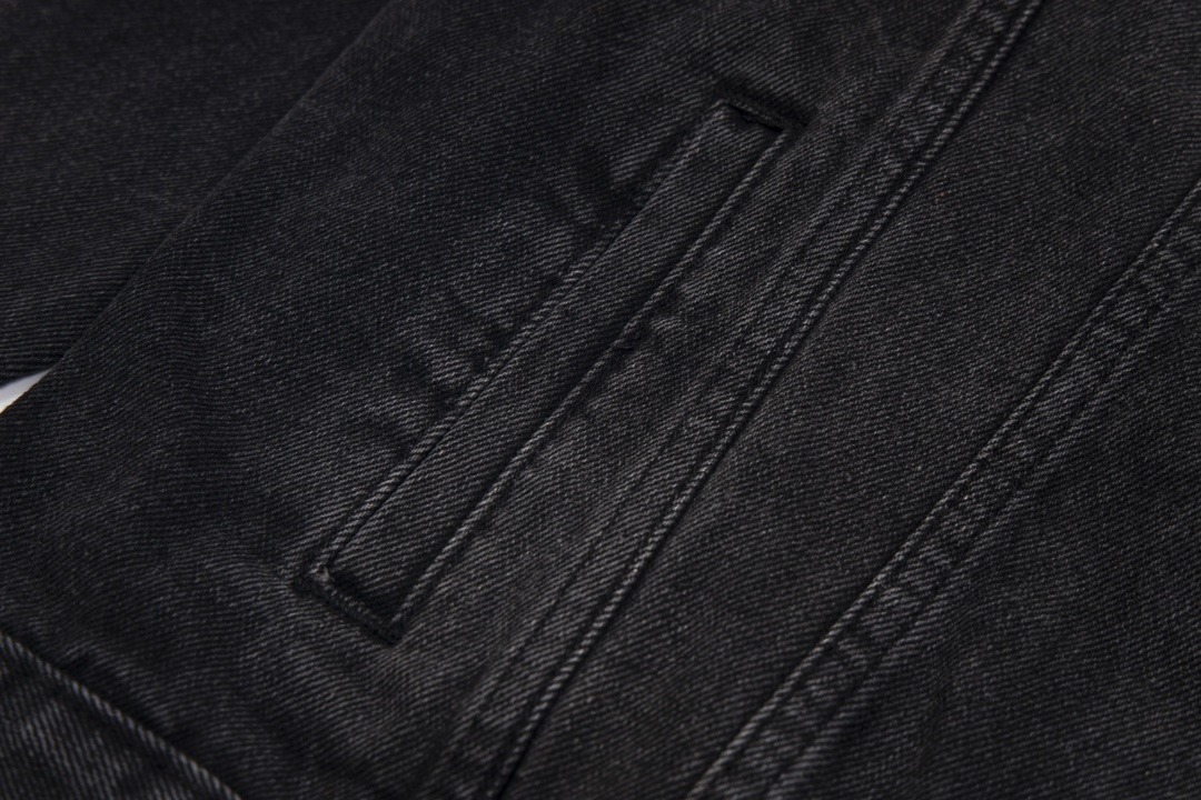 【BALENCIAGA】バレンシアガ  ジャケット着ご好評に付き再入荷！240924