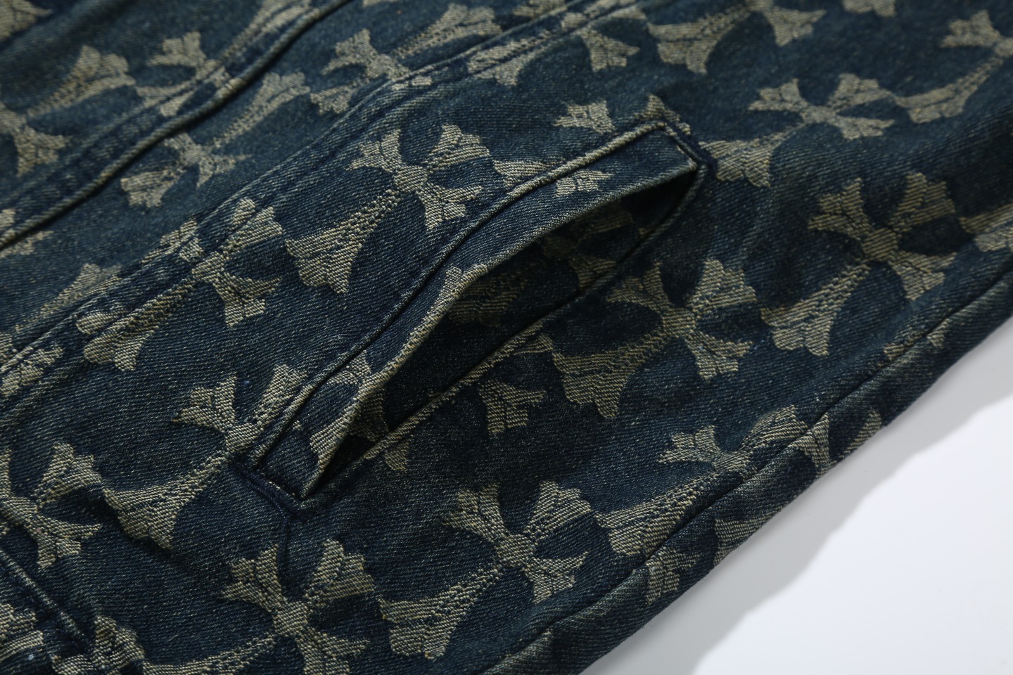 【CHROME HEARTS】クロムハーツ  ジャケット着ご好評に付き再入荷！240928