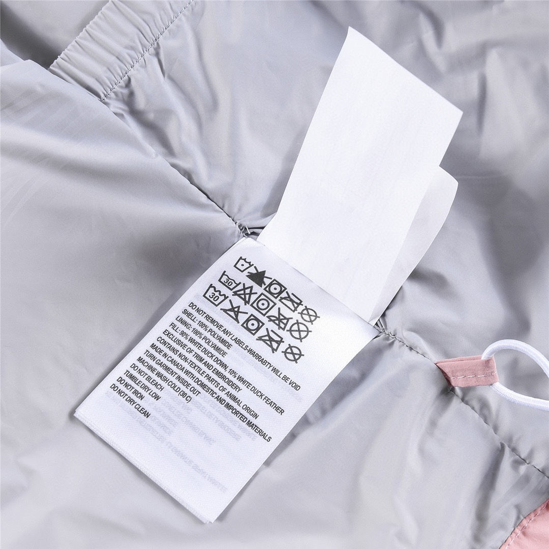 【Canada Goose  公式旗艦店】 カナダグース  ダウンジャケット ご好評に付き再入荷！241022