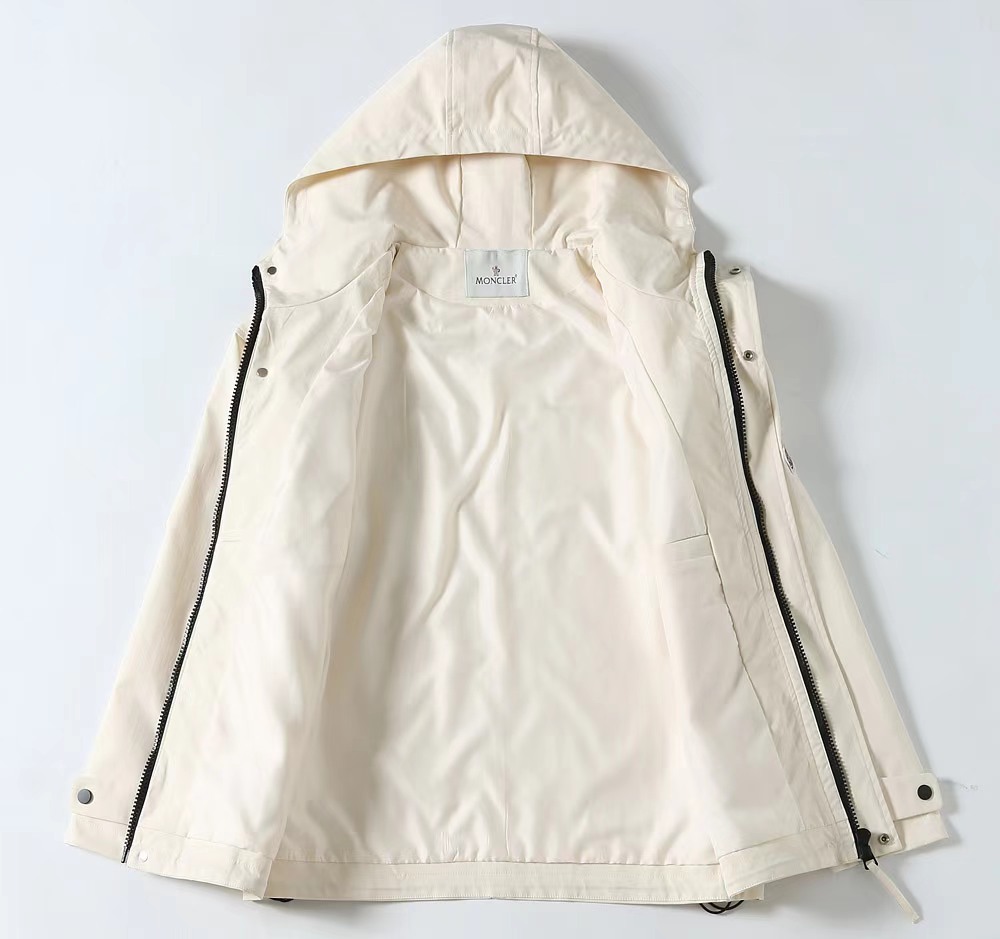 【MONCLER 公式旗艦店】 モンクレール  ジャケット着 ご好評に付き再入荷！241023