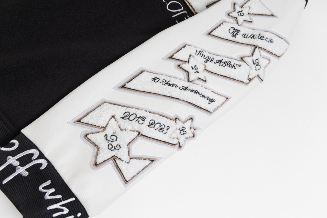 【OFF-WHITE  公式旗艦店】オフホワイト  野球着  ジャケット着ご好評に付き再入荷！241023