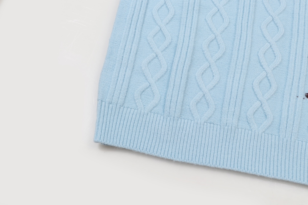 【LOUIS VUITTON 公式旗艦店】ルイヴィトン  セーター好評に付き再入荷！ 241029