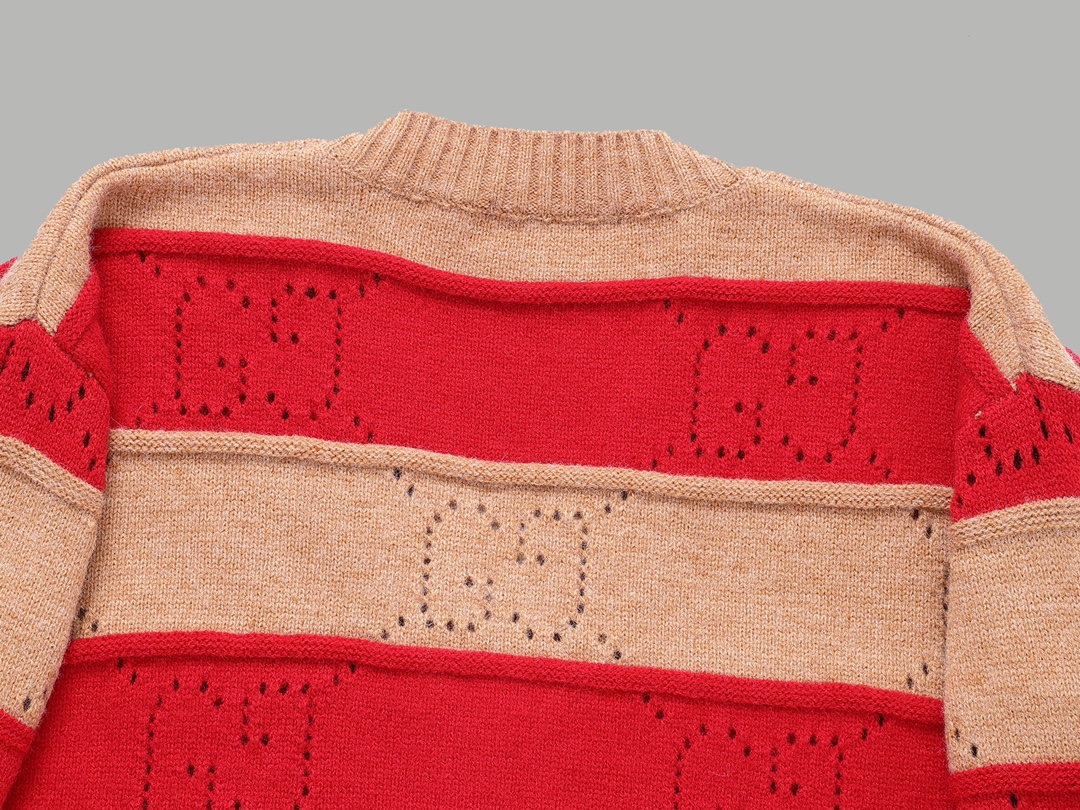 【GUCCI  公式旗艦店】グッチ  セーター好評に付き再入荷！ 241029