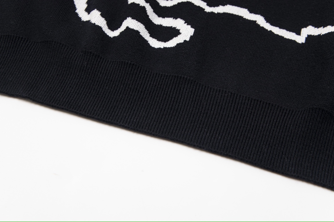 【BURBERRY  公式旗艦店】バーバリー  セーター好評に付き再入荷！ 241030