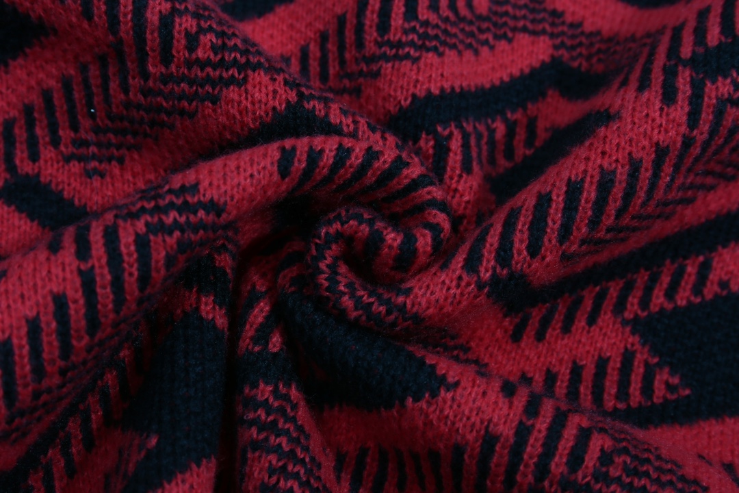 【PRADA   公式旗艦店】プラダ  セーター好評に付き再入荷！ 241031