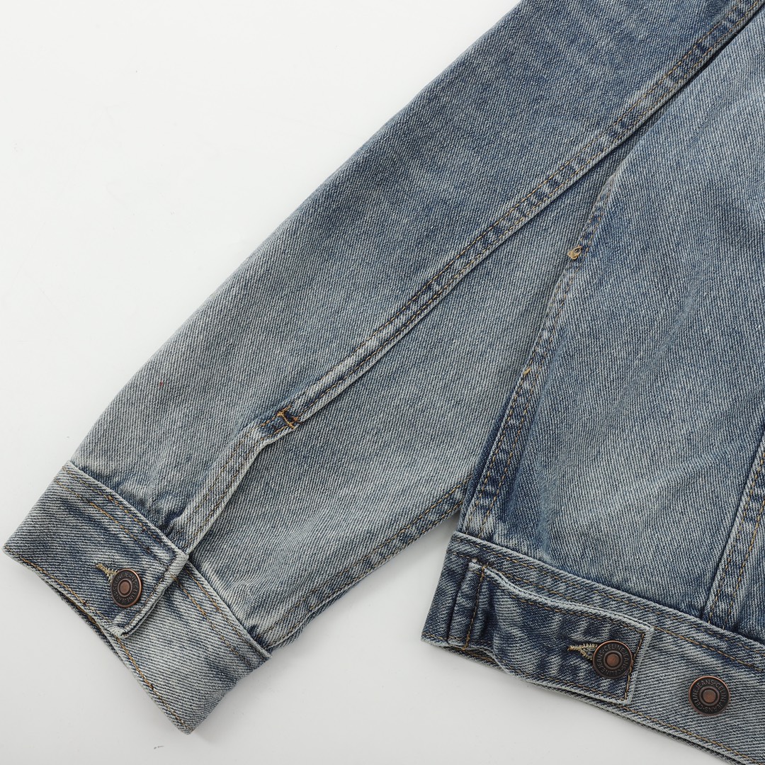 【CELINE】セリーヌ  カウボーイ服  ご好評に付き再入荷！241118