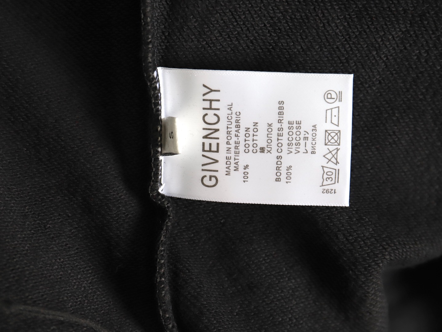 【GIVENCHY  公式旗艦店】ジバンシー 丸首の衛衣 スウェットご好評に付き再入荷！241122